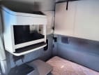 Interior passenger side sleeper for this 2020 Kenworth T680 (Stock number: ULJ354299)