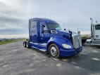 Exterior front passenger side for this 2020 Kenworth T680 (Stock number: ULJ354317)