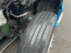 Driver side front tire tread for this 2020 Kenworth T680 (Stock number: ULJ354334)