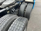 Passenger side rear frame and tire tread for this 2020 Kenworth T680 (Stock number: ULJ354334)