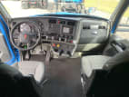 Interior cockpit for this 2020 Kenworth T680 (Stock number: ULJ354336)