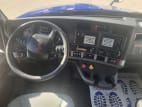 Interior dash for this 2020 Kenworth T680 (Stock number: ULJ354344)