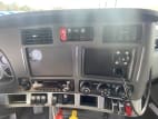 Interior radio and navigation system for this 2020 Kenworth T680 (Stock number: ULJ354361)