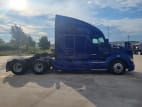 Exterior full passenger side for this 2020 Kenworth T680 (Stock number: ULJ354374)