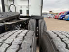 Passenger side rear frame and tire tread for this 2020 Kenworth T680 (Stock number: ULJ354382)