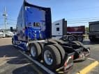 Exterior rear driver side for this 2020 Kenworth T680 (Stock number: ULJ354402)