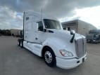 Exterior front passenger side for this 2020 Kenworth T680 (Stock number: ULJ354409)