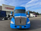 Exterior full front view for this 2020 Kenworth T680 (Stock number: ULJ354454)