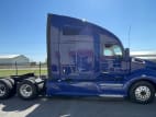 Exterior full passenger side for this 2020 Kenworth T680 (Stock number: ULJ354490)