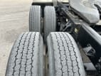 Driver side rear frame and tire tread for this 2020 Kenworth T680 (Stock number: ULJ354493)