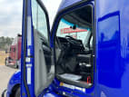 Drivers side door open for this 2020 Kenworth T680 (Stock number: ULJ354493)