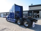 Exterior rear driver side for this 2020 Kenworth T680 (Stock number: ULJ354525)