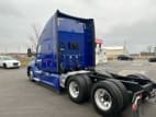 Exterior rear driver side for this 2020 Kenworth T680 (Stock number: ULJ354527)