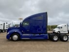 Exterior full driver side for this 2020 Kenworth T680 (Stock number: ULJ354583)