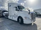 Exterior front passenger side for this 2020 Kenworth T680 (Stock number: ULJ354594)