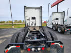 Exterior full rear view for this 2020 Kenworth T680 (Stock number: ULJ354655)