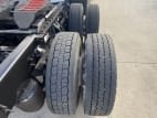 Passenger side rear frame and tire tread for this 2020 Kenworth T680 (Stock number: ULJ412934)