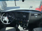 Interior cockpit for this 2020 Kenworth T680 (Stock number: ULJ418913)