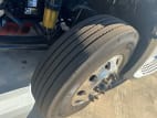 Passenger side front tire tread for this 2020 Kenworth T680 (Stock number: ULJ418920)