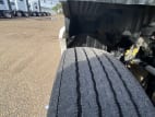 Passenger side front tire tread for this 2020 Kenworth T680 (Stock number: ULJ418922)