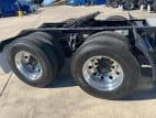 Passenger side rear frame and tire tread for this 2020 Kenworth T680 (Stock number: ULJ418937)