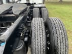 Passenger side rear frame and tire tread for this 2020 Kenworth T680 (Stock number: ULJ418949)