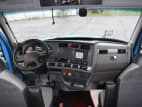 Interior cockpit for this 2020 Kenworth T680 (Stock number: ULJ418951)