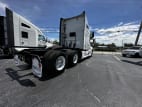 Exterior rear passenger side for this 2020 Kenworth T680 (Stock number: ULJ418952)