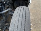 Driver side front tire tread for this 2020 Kenworth T680 (Stock number: ULJ418960)