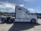 Exterior full passenger side for this 2020 Kenworth T680 (Stock number: ULJ418983)