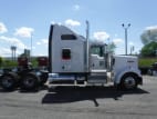 Exterior full passenger side for this 2020 Kenworth W900L (Stock number: ULR394593)