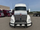 Exterior full front view for this 2021 Kenworth T680 (Stock number: UMJ434906)