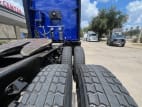 Passenger side rear frame and tire tread for this 2021 Kenworth T680 (Stock number: UMJ435052)