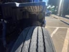 Driver side front tire tread for this 2021 Kenworth T680 (Stock number: UMJ435075)