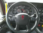 Interior steering wheel for this 2021 Kenworth T680 Short Hood (Stock number: UMJ436561)