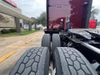 Driver side rear frame and tire tread for this 2021 Kenworth T680 Short Hood (Stock number: UMJ436565)
