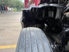 Passenger side front tire tread for this 2021 Kenworth T680 Short Hood (Stock number: UMJ436565)