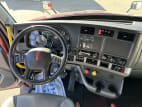 Interior dash for this 2021 Kenworth T680 Short Hood (Stock number: UMJ436590)