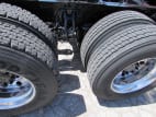 Passenger side rear frame and tire tread for this 2021 Kenworth T680 Short Hood (Stock number: UMJ436613)