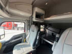 Interior passenger side sleeper for this 2021 Kenworth T680 Short Hood (Stock number: UMJ436671)