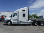 Exterior full driver side for this 2021 Kenworth T680 (Stock number: UMJ446018)