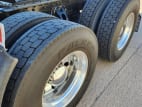 Passenger side rear frame and tire tread for this 2021 Kenworth T680 (Stock number: UMJ456706)