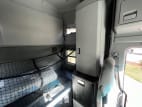 Interior driver side sleeper for this 2022 Kenworth T680 (Stock number: UNJ487090)