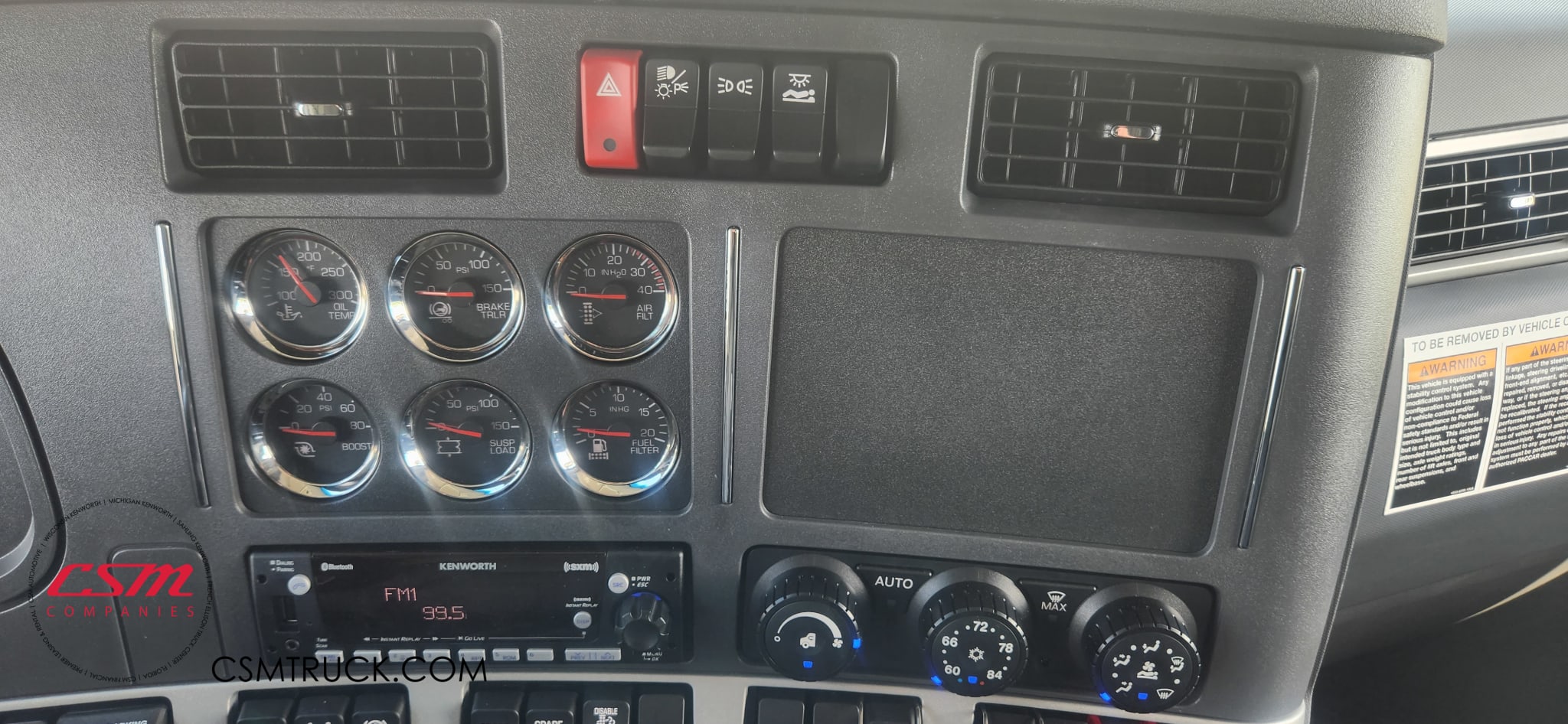 Interior radio and navigation system for this 2024 Kenworth T680 (Stock number: RJ354229)