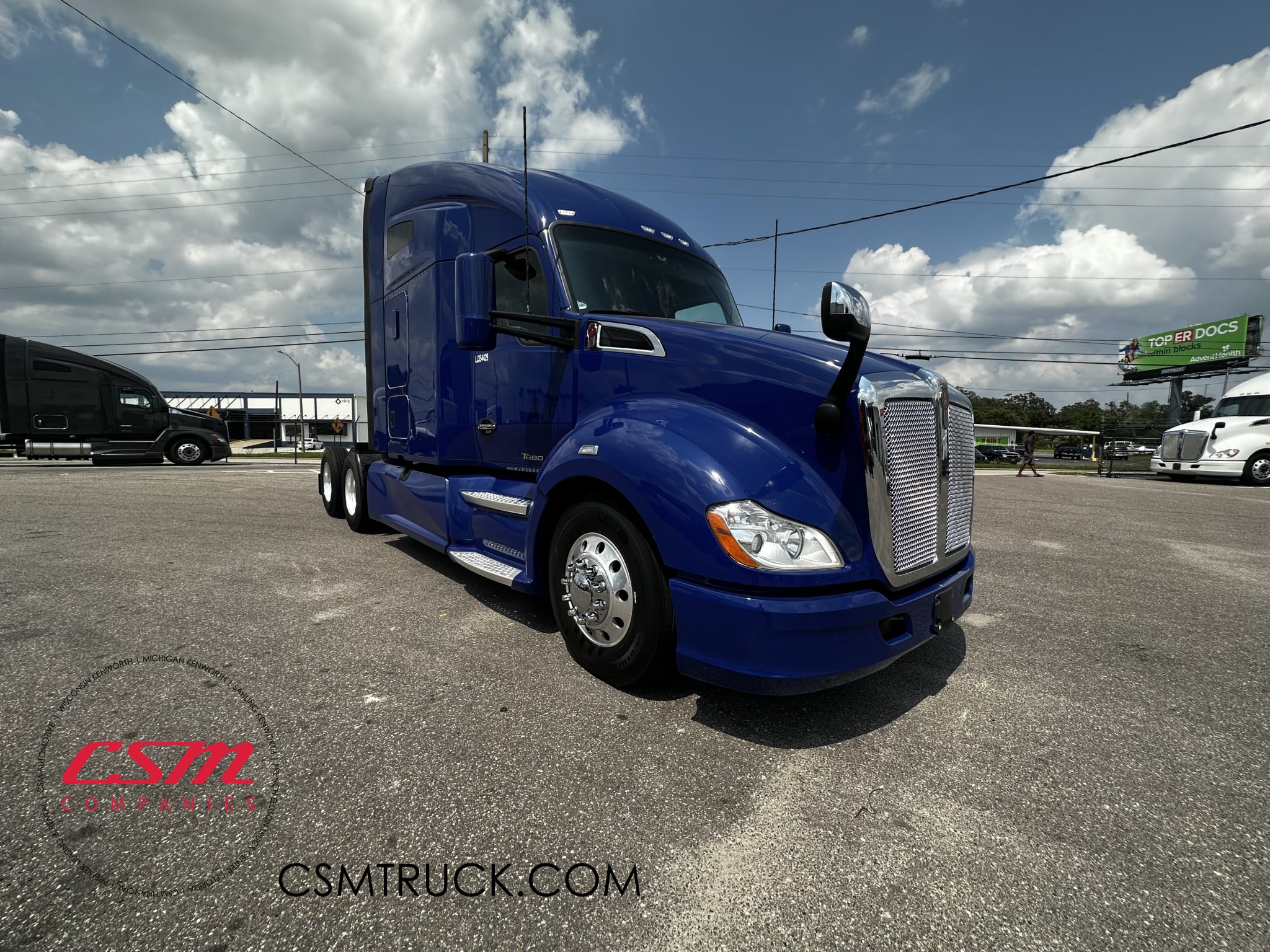 Exterior front passenger side for this 2020 Kenworth T680 (Stock number: ULJ354429)