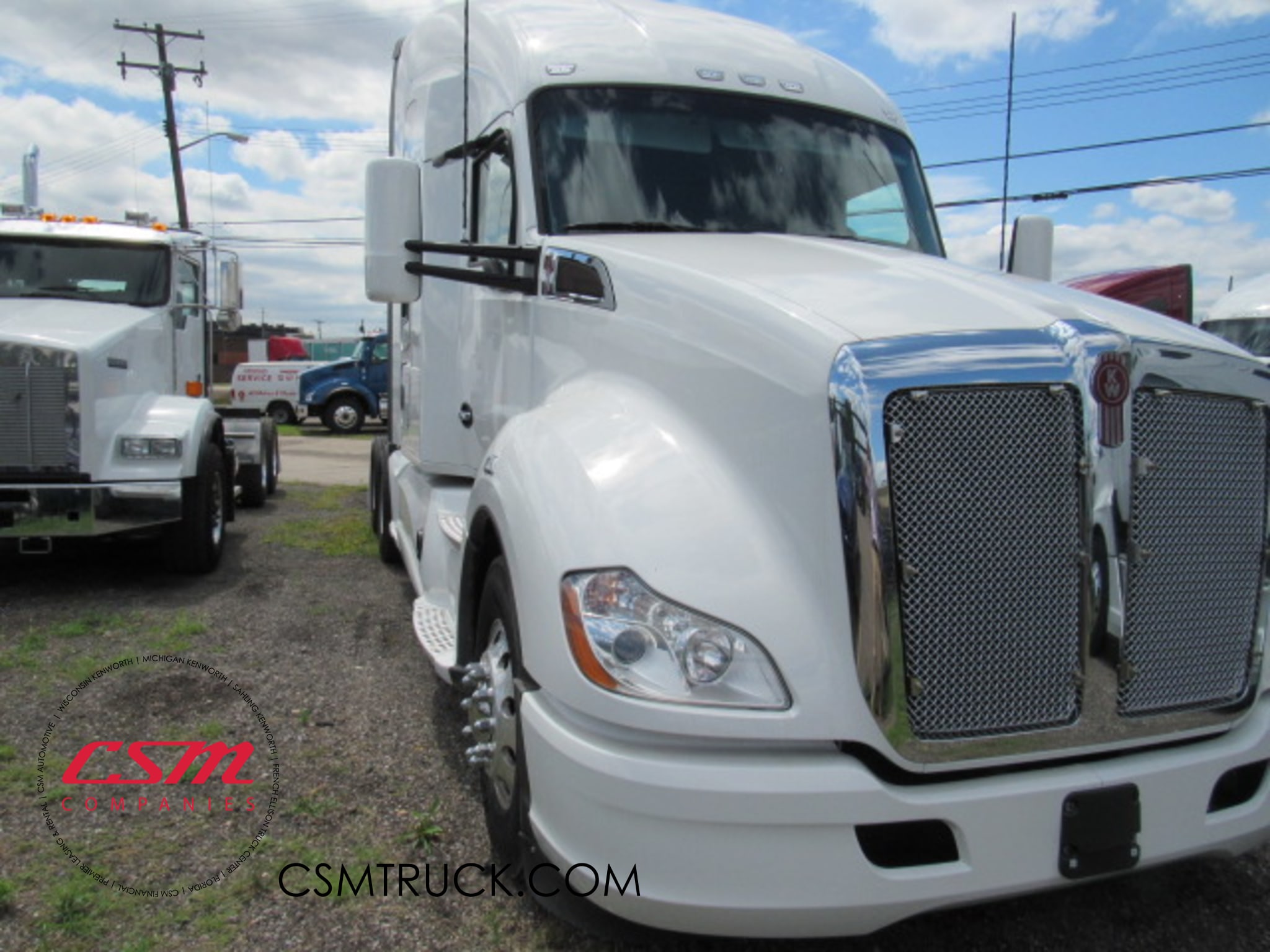 Exterior front passenger side for this 2020 Kenworth T680 (Stock number: ULJ390212)