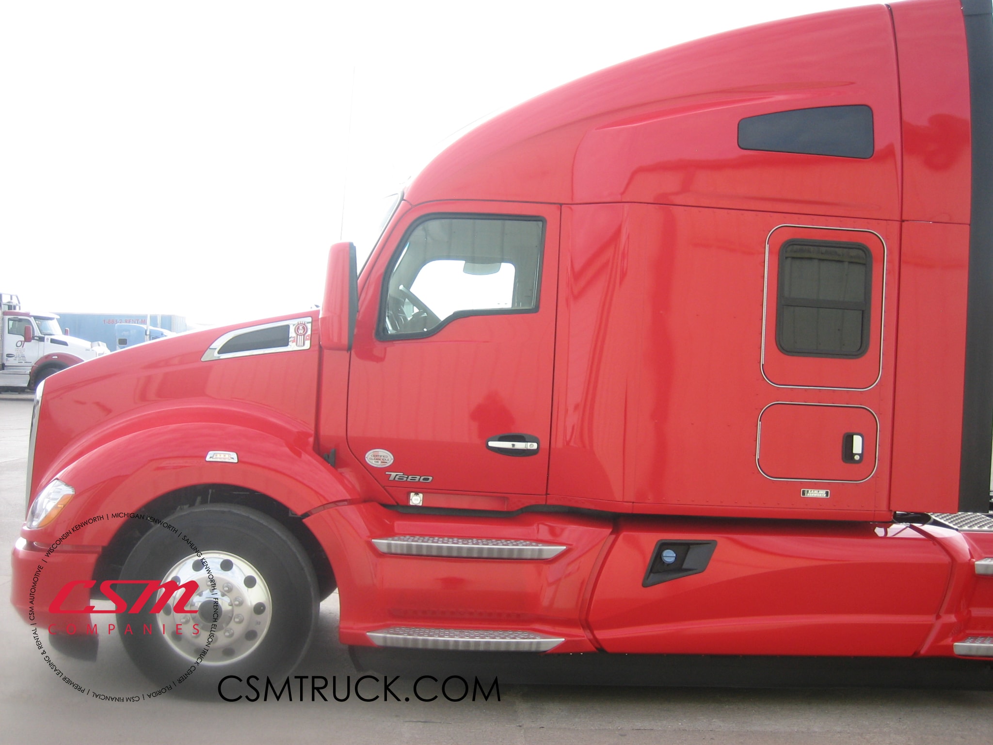 Exterior full driver side for this 2021 Kenworth T680 (Stock number: UMJ468997)