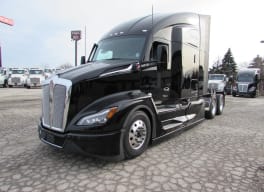 Exterior front drivers side for this 2024 Kenworth T680 Short Hood (Stock number: RJ357977)