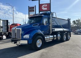 Exterior front drivers side for this 2024 Kenworth T880 (Stock number: RJ387016)