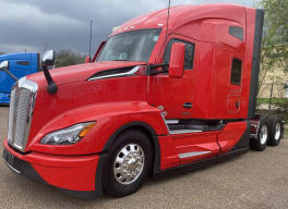 Exterior front drivers side for this 2025 Kenworth T680 (Stock number: SJ131599)